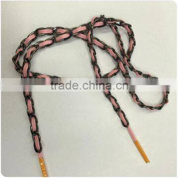 The chain wear rope.Very popular chain for decoration