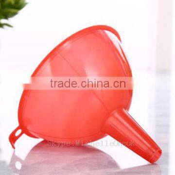 Large plastic funnel oil funnel