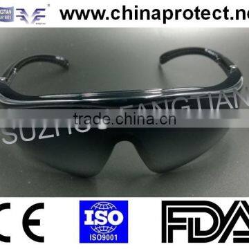 Anti fog and anti scratch industrial safety glasses