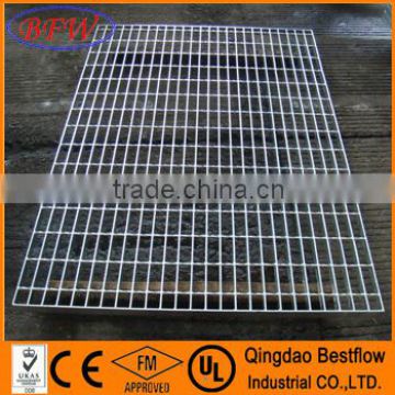 Heavy duty steel gratings