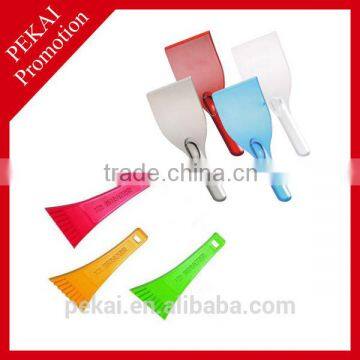 Promontional windshield food scraper