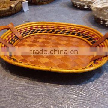 Wholesale christmas oval shape cheap willow large fruit vegetable bread cake tray wicker basket for display & storage