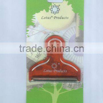 LTS-4 Plastic Cashmere Comb Sweater Comb With Blister Card Packing photo-6