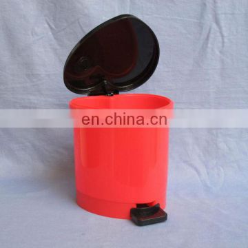 Small mini plastic heart shape dustbin