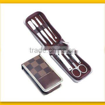 Hot-selling Tartan Design Manicure Set