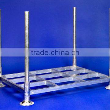 Demountable post pallet