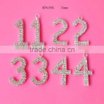 Hot Selling Factory Price 31mm Number Rhinestone Button in Stock (btn-5592) photo-2