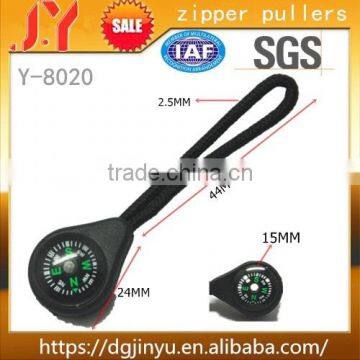 China factory new design custom compass plastic zipper puller