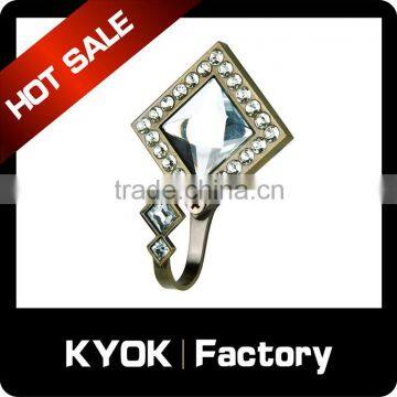 KYOK Prismatic shape latest desigh curtain rod hooks, 12 years home decoration curtain hooks accessories factory wholesale