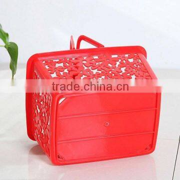 Plastic storage basket for vegetables