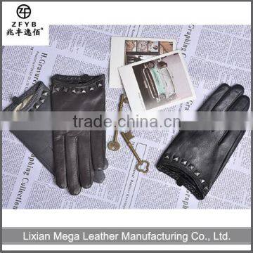 Made in China Hot Sale Sheep Gloves