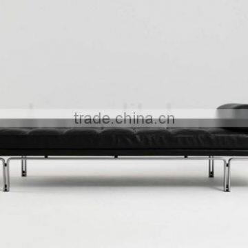 Yadea Modern Designer Furniture Factory Horst Bruning Leather Daybed photo-2