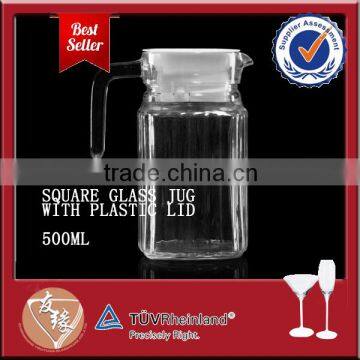 Lovely soda lime premium glass pitcher for water