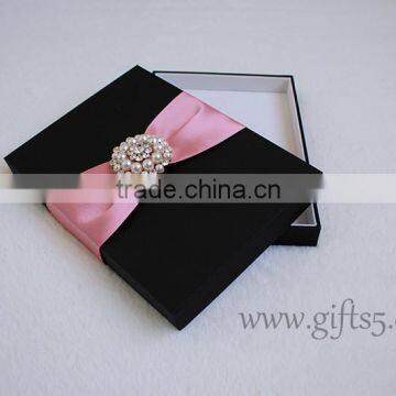 Unique Wedding Invitations Box with brooch