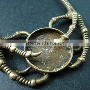 21.5mm Vintage Style Antiqued Bronze Claw DIY Pendant Charm Supplies Findings 1810418 photo-3