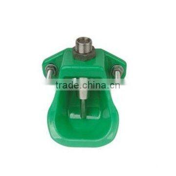 Piglet water bowl with nipple drinker