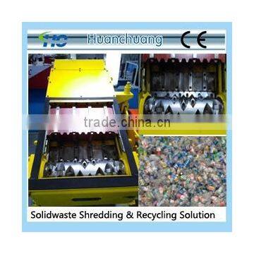 Waste plastic bottle crushing machine