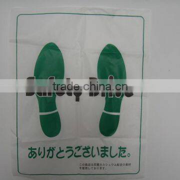 Plastic Car Floor Mat With Colored Print photo-3