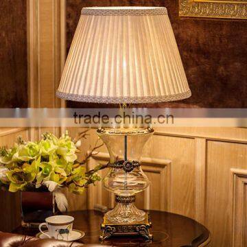 Vase Design Crystal Body Metal Bottom Table Lamp With Lampshade photo-2
