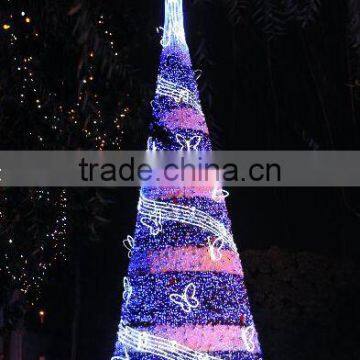 Home and outdoor garden edging decoration 2m to 16m or 6.5ft to 53ft Height artificial large 3d LED Christmas Tree E06 3013