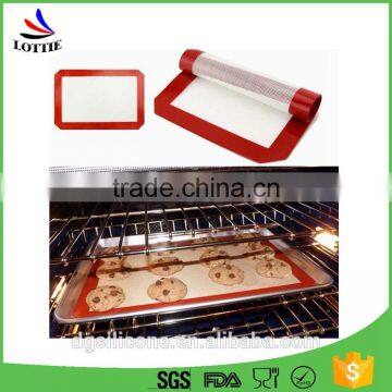 China Manufacturer Reusable Food Grade Silicone Non Stick Baking Mat,anti-slip Silicone Baking Mat Set photo-4