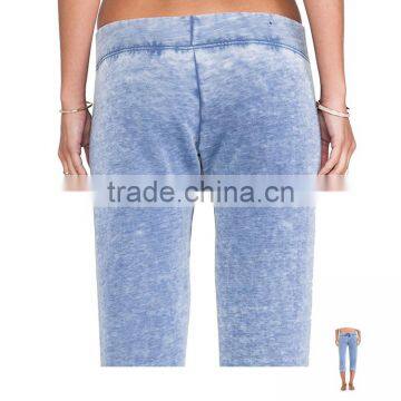 OEM/ODM Service Women Cropped Trousers Custom Sport Pants Snow Wash Pants in Guangzhou photo-4