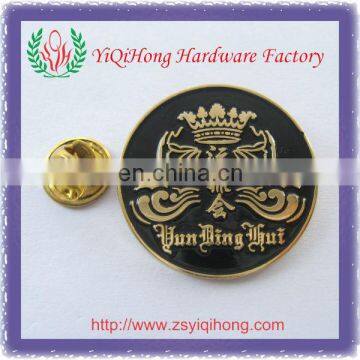 metal pin badge making