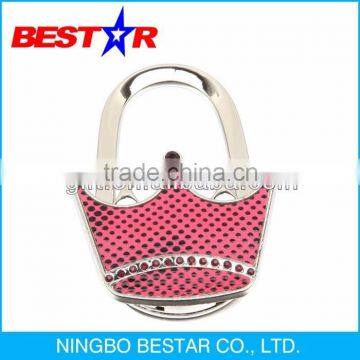 Popular Foldable Metal Bag Hanger with Epoxy Logo