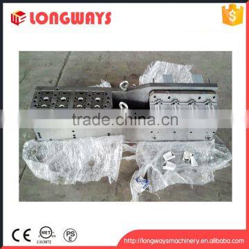 4 cavity blow mould with deflashing
