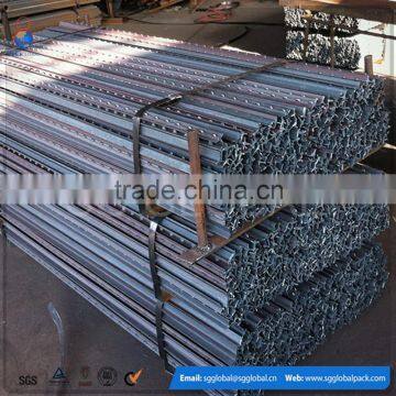 China removable painted galvanized steel fence t post with spade