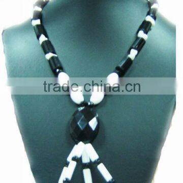 Wholesale fashion black agate with white glass column necklace jewelry