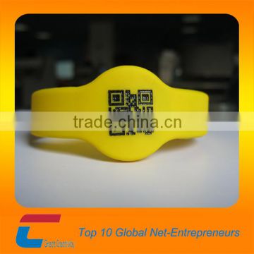 New desigh ISO1443A qr code rfid silicone wristband -Ntag213