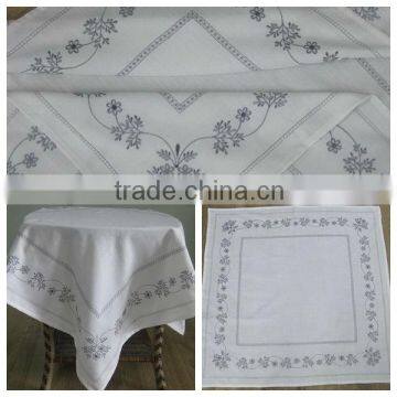 Polyester embroidered Table cloth