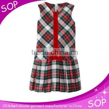 Sweet sleeveless primary school uniform plaid dress with bow