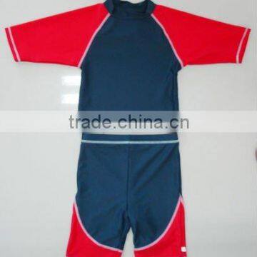 boy's fashionable short sleeve two pieces rash guard