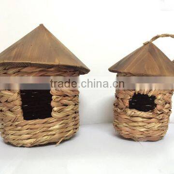 Hanging roosting pocket with wood roof---two sizes