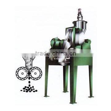 roller pressing granulator for bio-engineering