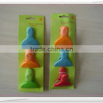 Magnetic Plastic Paper Clip With Diffierent Colors photo-2