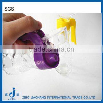 useful kitchen edible oil spice glass bottle with plastic cap spout lid