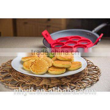 2017 Wholesale Cooking Tools Flip Multiple Silicone Pancake Maker Flippin Fantastic photo-2