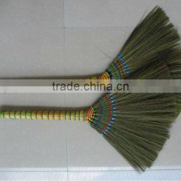 Natural Chinese Silvergrass wooden broom