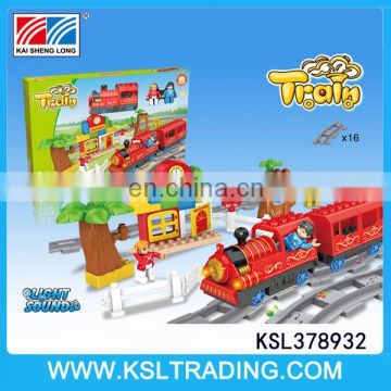 Hot sale track electric train toy sets with educational blocks