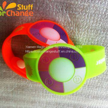 UV Sensitive Color Changing Silicone Bracelet (Color Change Under Sunlight or UV Light ) photo-3