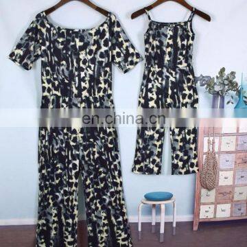 leopard Parent-Child Outfit Fashion Leopard Grain Siamese Trousers Suits Short Sleeve Round Collar (this link for WOMAN)