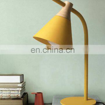 Modern Nordic Style Bedside Lamp Study Table Reading Lamp photo-5
