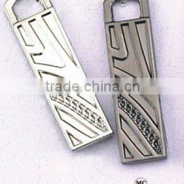 solid metal zipper puller