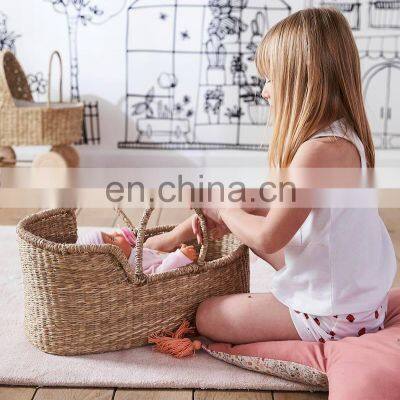 Hot Selling Wicker Seagrass for Baby Doll Natural High Quality Changing Bed For Dolls Basket Woven Vietnam Supplier photo-4