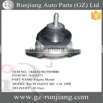 OEM NO.1844.92 / 9635939880 Front Right Engine Motor Mount For PEUGEOT 405 1.4L 1998