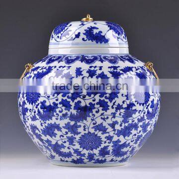 Jingdezhen hand paint porcelain jar blue and white made in China