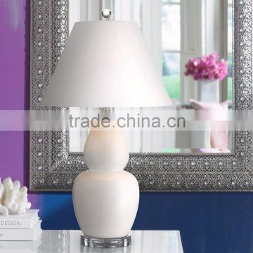 11.1-4 A clean and contemporary White Double Gourd Ceramic Table Lamp in ceramic construction